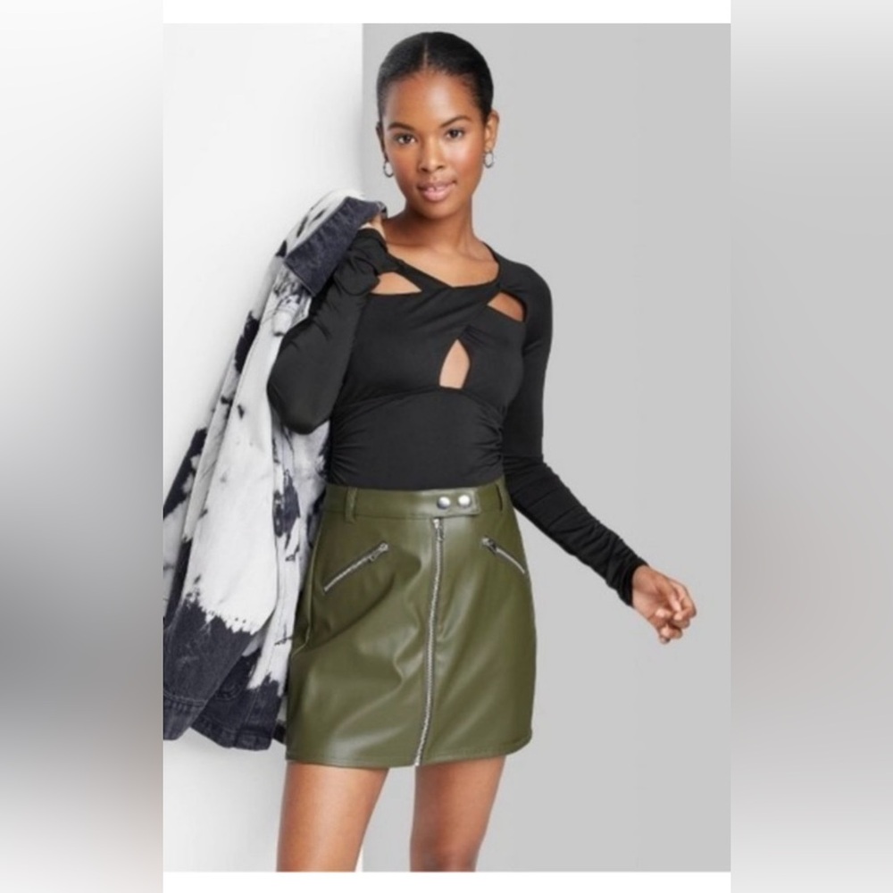Wild fable black cutout long sleeve bodysuit